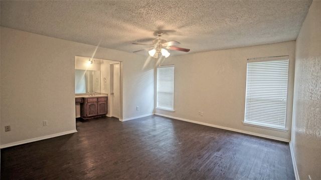 6453 Highview Terrace, Watauga, TX 76148