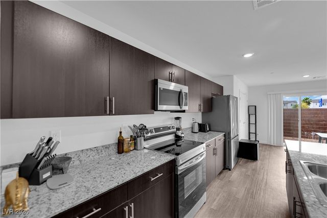 2953 White Selzter Court, Las Vegas, NV 89122