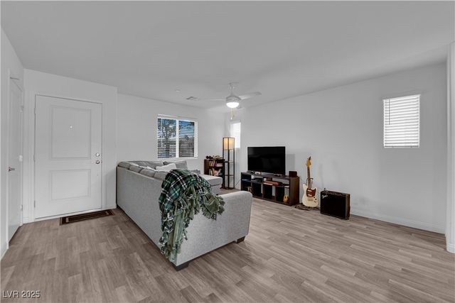 2953 White Selzter Court, Las Vegas, NV 89122