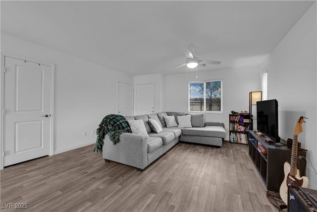 2953 White Selzter Court, Las Vegas, NV 89122