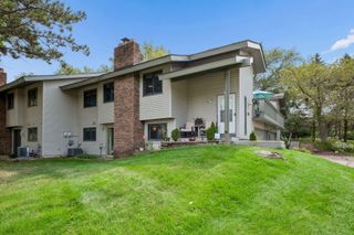 9535 Hartford Circle, Eden Prairie, MN 55347