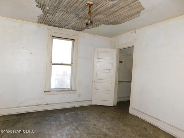 924 Pinewood Avenue, Toledo, OH 43607