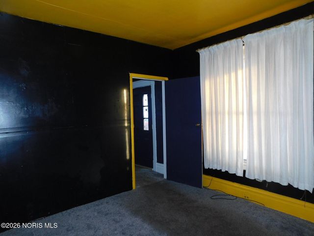 924 Pinewood Avenue, Toledo, OH 43607