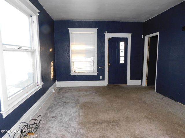 924 Pinewood Avenue, Toledo, OH 43607