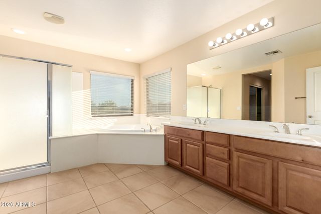 2321 W BONANZA Lane, Phoenix, AZ 85085