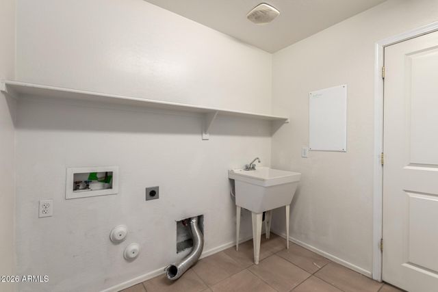2321 W BONANZA Lane, Phoenix, AZ 85085