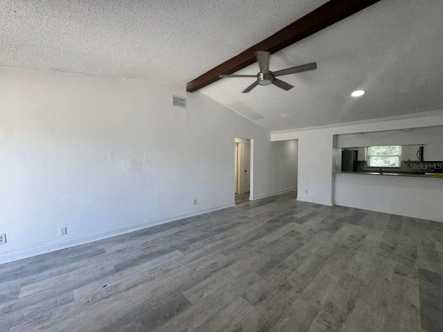5102 LAWNTON COURT, Tampa, FL 33624