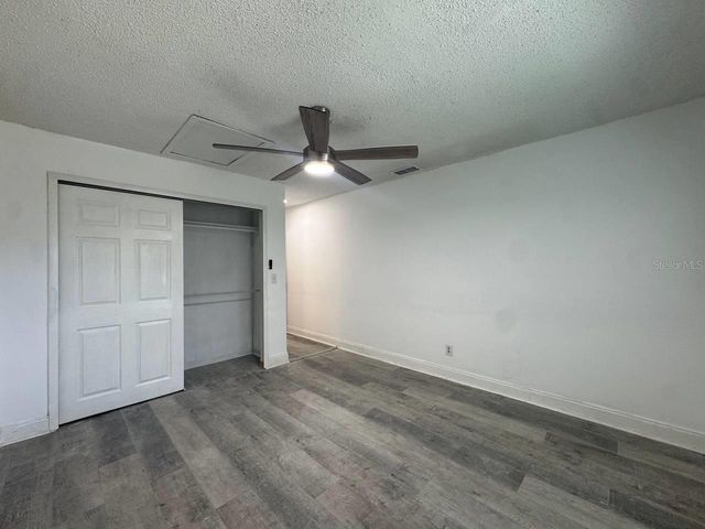 5102 LAWNTON COURT, Tampa, FL 33624