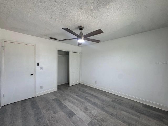 5102 LAWNTON COURT, Tampa, FL 33624