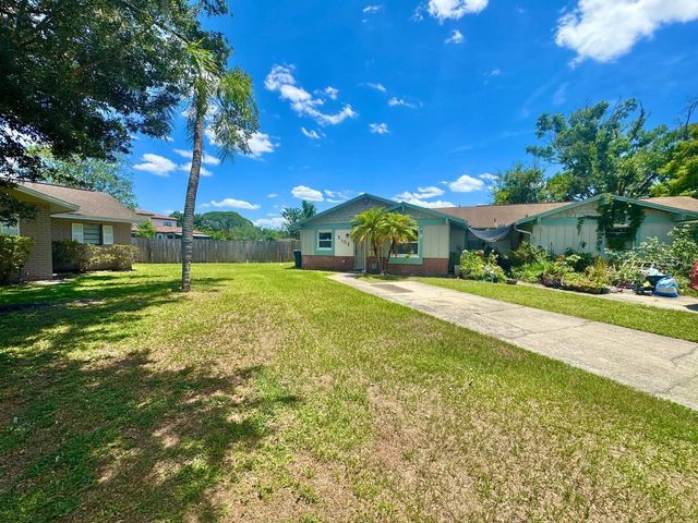 5102 LAWNTON COURT, Tampa, FL 33624