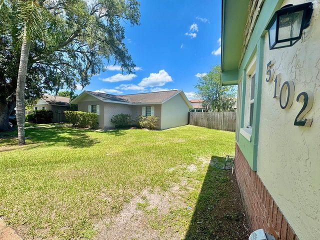 5102 LAWNTON COURT, Tampa, FL 33624