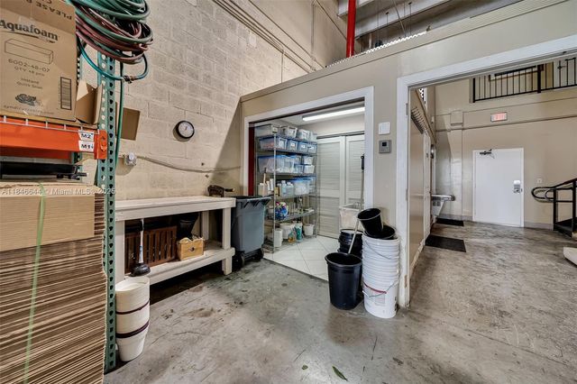 8224 NW 30th Ter 24, Doral, FL 33122