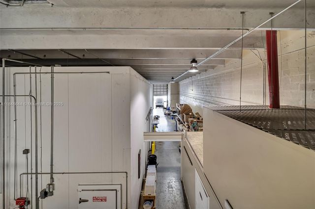 8224 NW 30th Ter 24, Doral, FL 33122