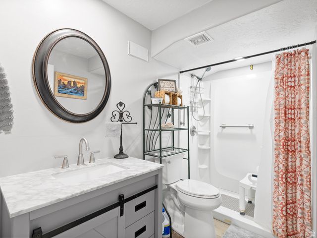 579 E COACH LN, Grantsville, UT 84029