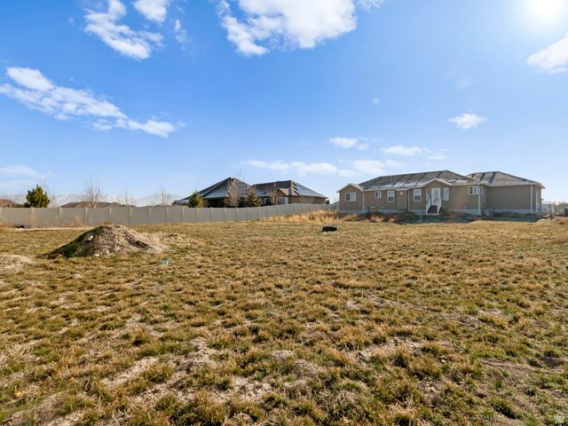 579 E COACH LN, Grantsville, UT 84029