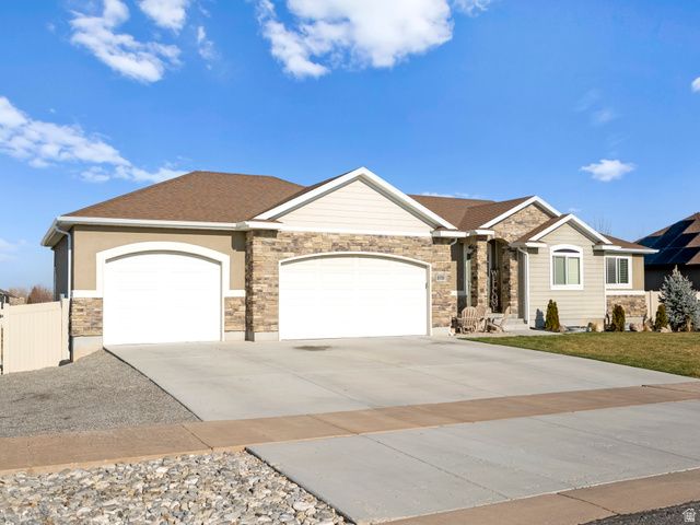 579 E COACH LN, Grantsville, UT 84029
