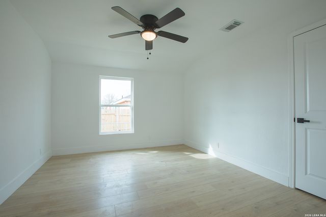 10210 Renova, San Antonio, TX 78214