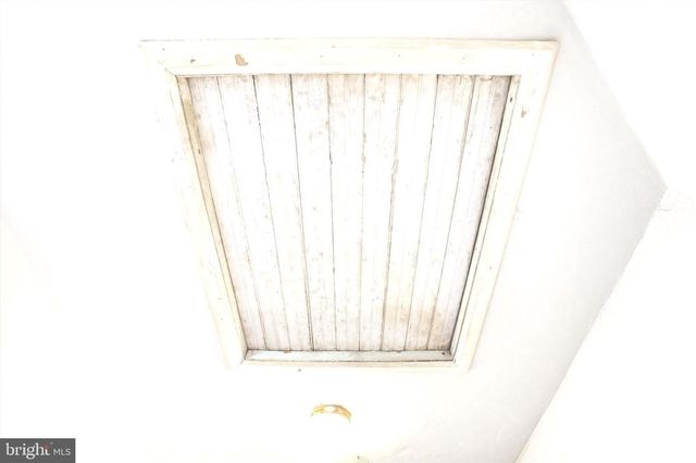 2720 SAINT MARYS RD, Ardmore, PA 19003