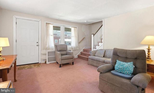 2720 SAINT MARYS RD, Ardmore, PA 19003