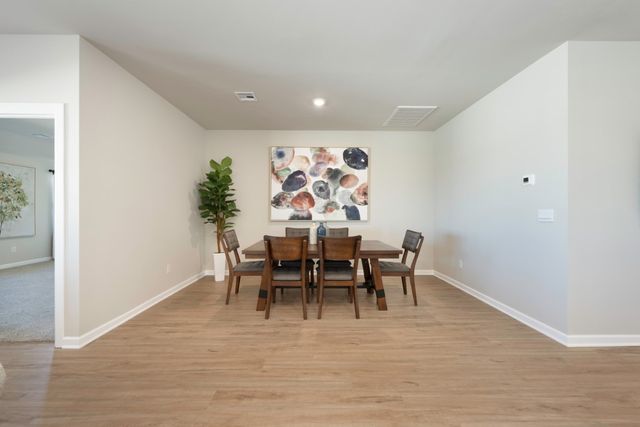 9049 NW 149th Street, Yukon, OK 73099