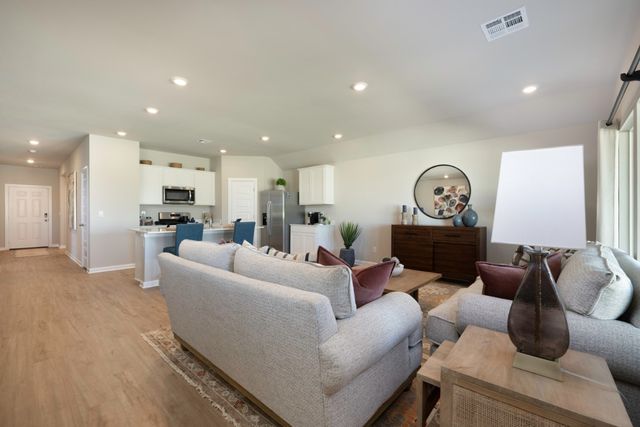 9049 NW 149th Street, Yukon, OK 73099