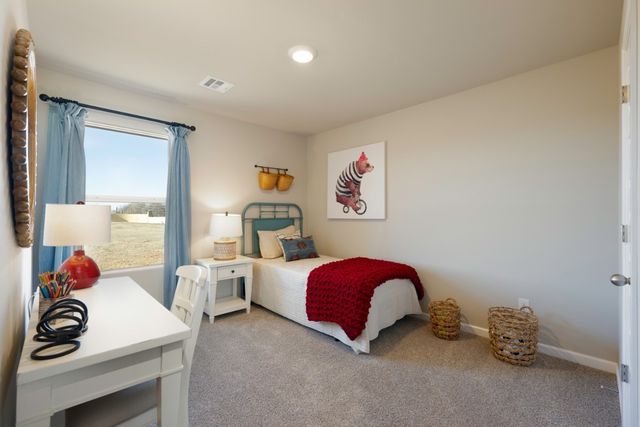 9049 NW 149th Street, Yukon, OK 73099