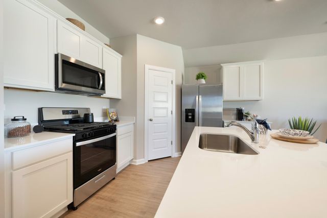 9049 NW 149th Street, Yukon, OK 73099