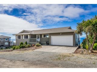 461 TERRACE Dr, Rockaway Beach, OR 97136