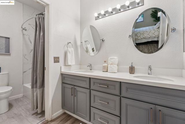 63 Lakeshore Ct, Richmond, CA 94804