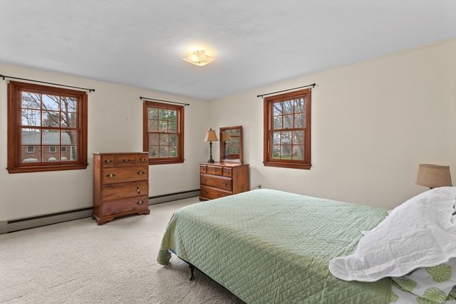 8 Liberty Tree Lane, Shrewsbury, MA 01545