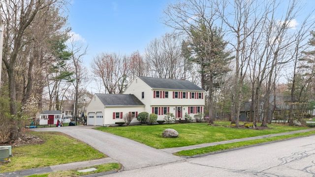 8 Liberty Tree Lane, Shrewsbury, MA 01545
