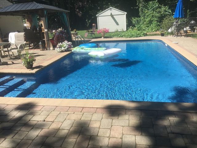 8 Liberty Tree Lane, Shrewsbury, MA 01545