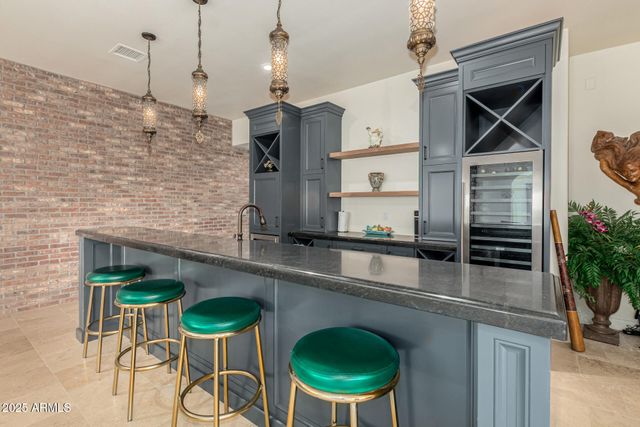 7002 E ASTER Drive, Scottsdale, AZ 85254