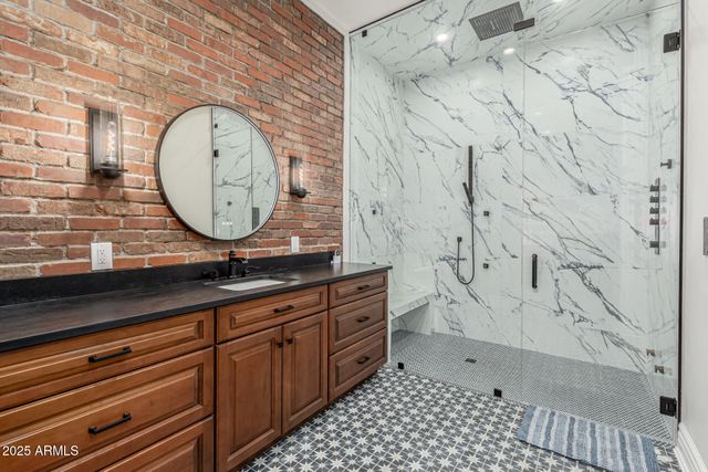 7002 E ASTER Drive, Scottsdale, AZ 85254