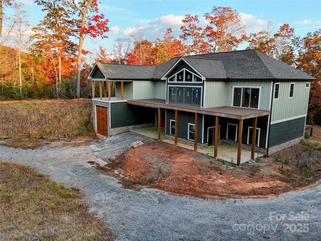 864 Matho Trace, Lake Lure, NC 28746