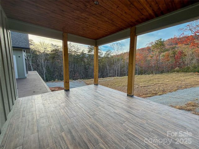 864 Matho Trace, Lake Lure, NC 28746