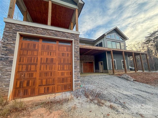 864 Matho Trace, Lake Lure, NC 28746