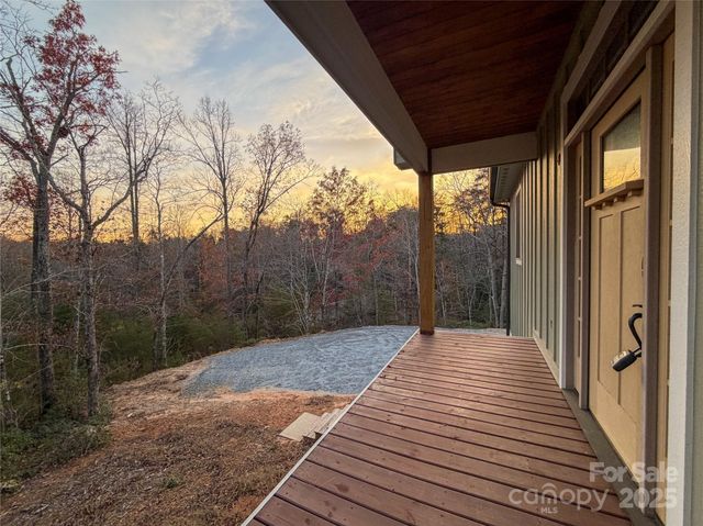 864 Matho Trace, Lake Lure, NC 28746