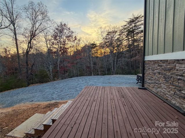 864 Matho Trace, Lake Lure, NC 28746