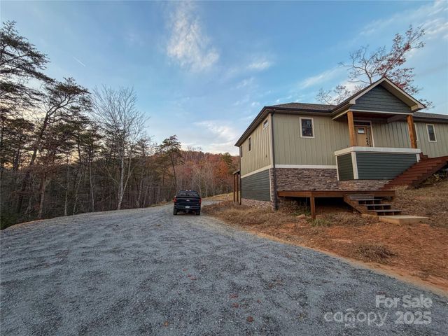 864 Matho Trace, Lake Lure, NC 28746