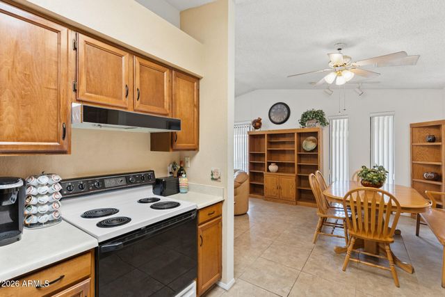 3709 W WAGONER Road, Glendale, AZ 85308