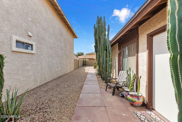 3709 W WAGONER Road, Glendale, AZ 85308