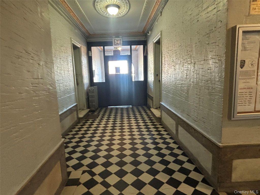 109-18 Lefferts Boulevard C6, South Ozone Park, NY 11420 — photo 4