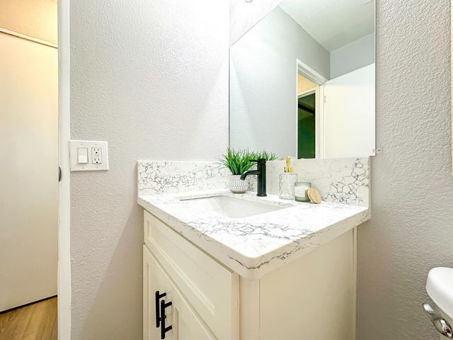 19 Tarn Cir, Oroville, CA 95966