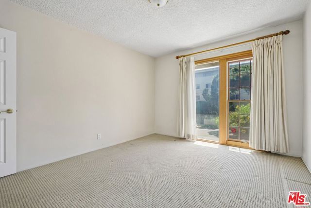 700 W Highland Avenue, Sierra Madre, CA 91024