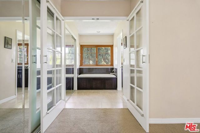 700 W Highland Avenue, Sierra Madre, CA 91024