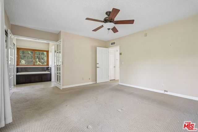 700 W Highland Avenue, Sierra Madre, CA 91024