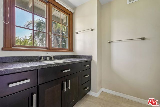 700 W Highland Avenue, Sierra Madre, CA 91024