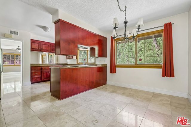 700 W Highland Avenue, Sierra Madre, CA 91024