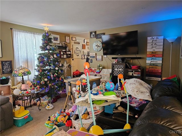 315 Herman Drive, Clay, NY 13212